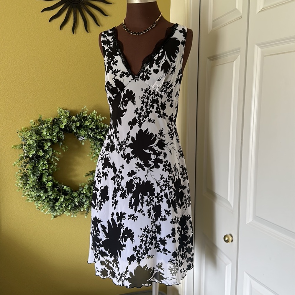 Alum Paige New York size 9/10 slip on dress